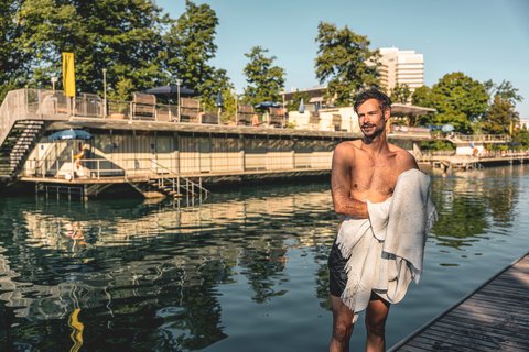Flussbad Oberer Letten in Zürich